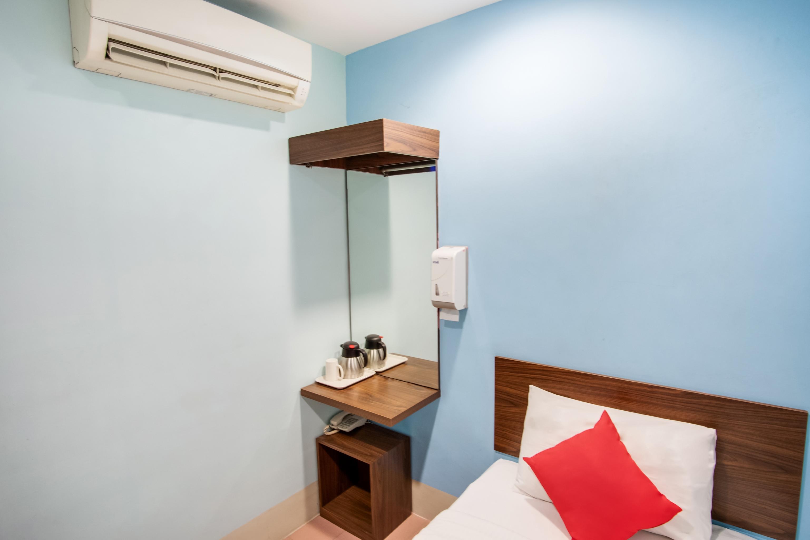 Oyo 89480 Dream House Hotel Skudai Esterno foto