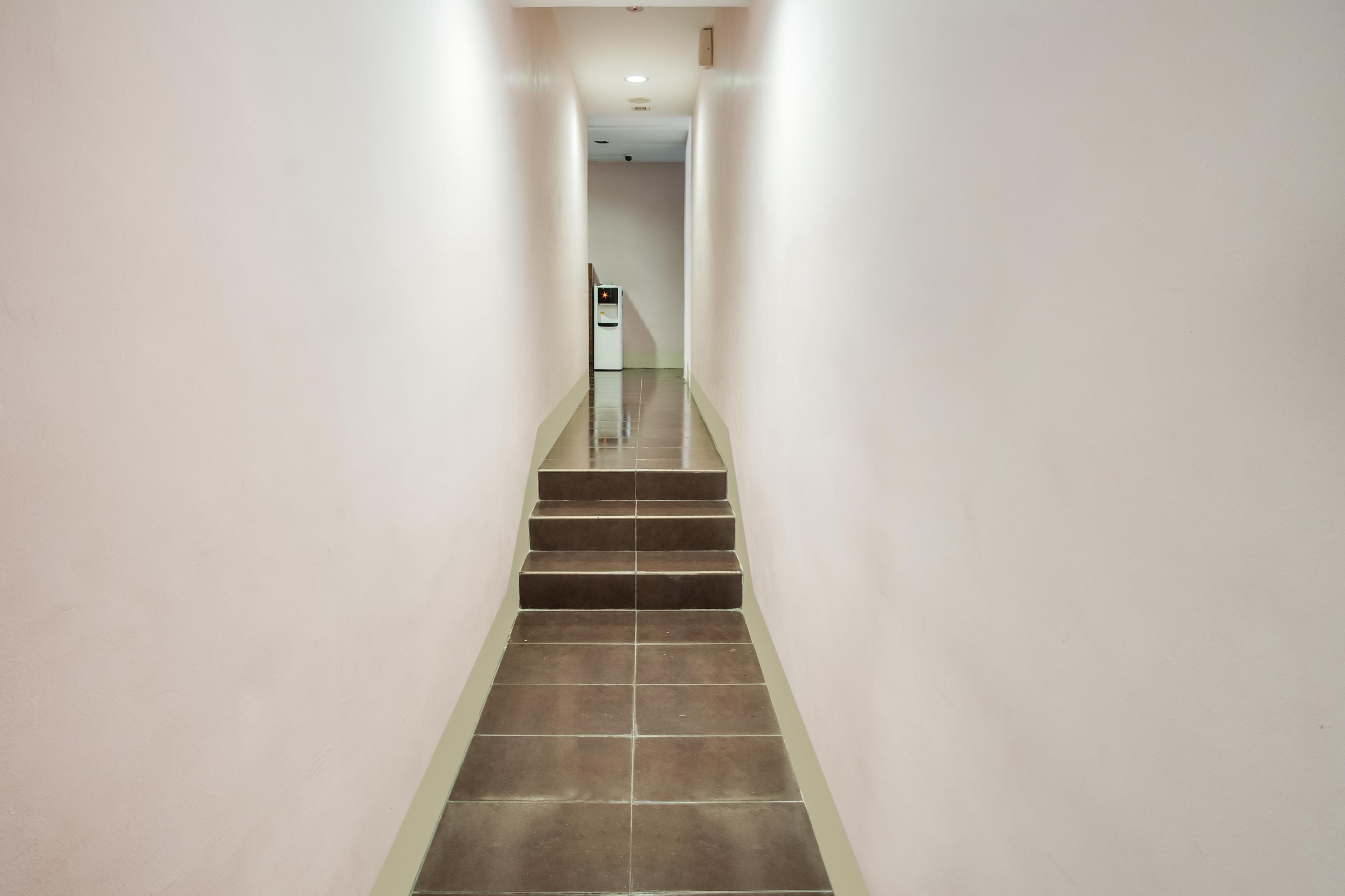 Oyo 89480 Dream House Hotel Skudai Esterno foto