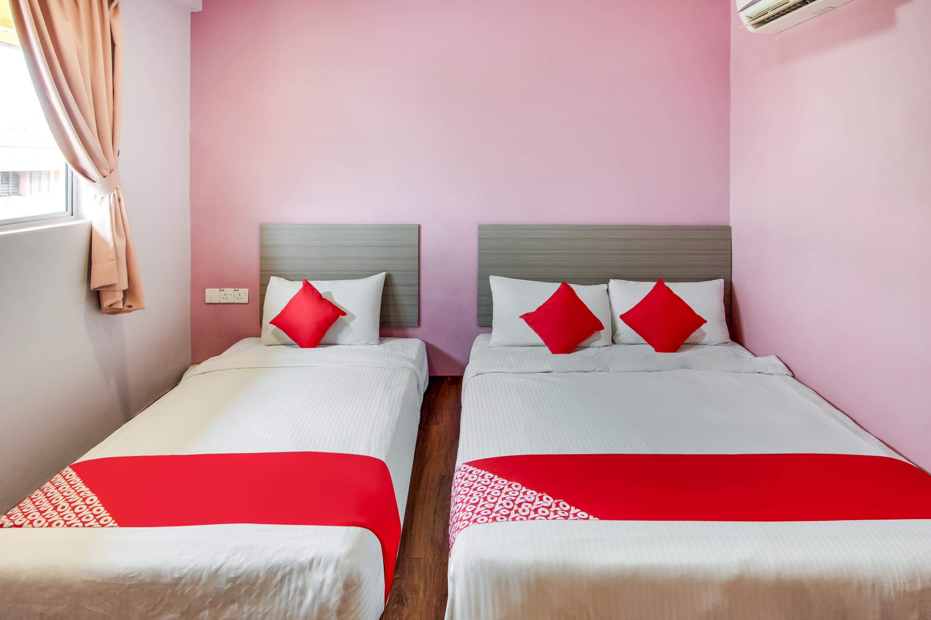 Oyo 89480 Dream House Hotel Skudai Esterno foto
